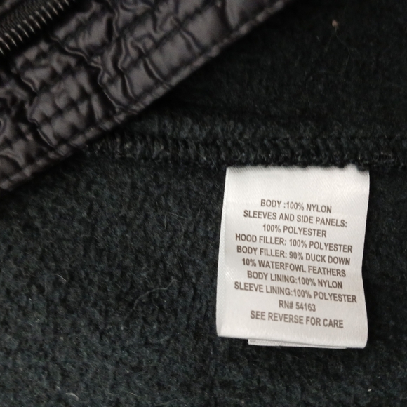 Calvin Klein Ladies Lightweight Packable Downfilled Performance Jacket. Size L - Picture 7 of 10